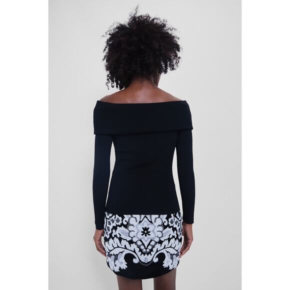 HYACINTH HOUSE Black Knit Off-The-Shoulder Adrianna Top Size S NWT - Picture 2 of 7